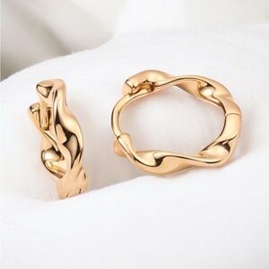 Set of 2 Pairs of 18k Gold Electroplated Twisted Design Hoop Earrings